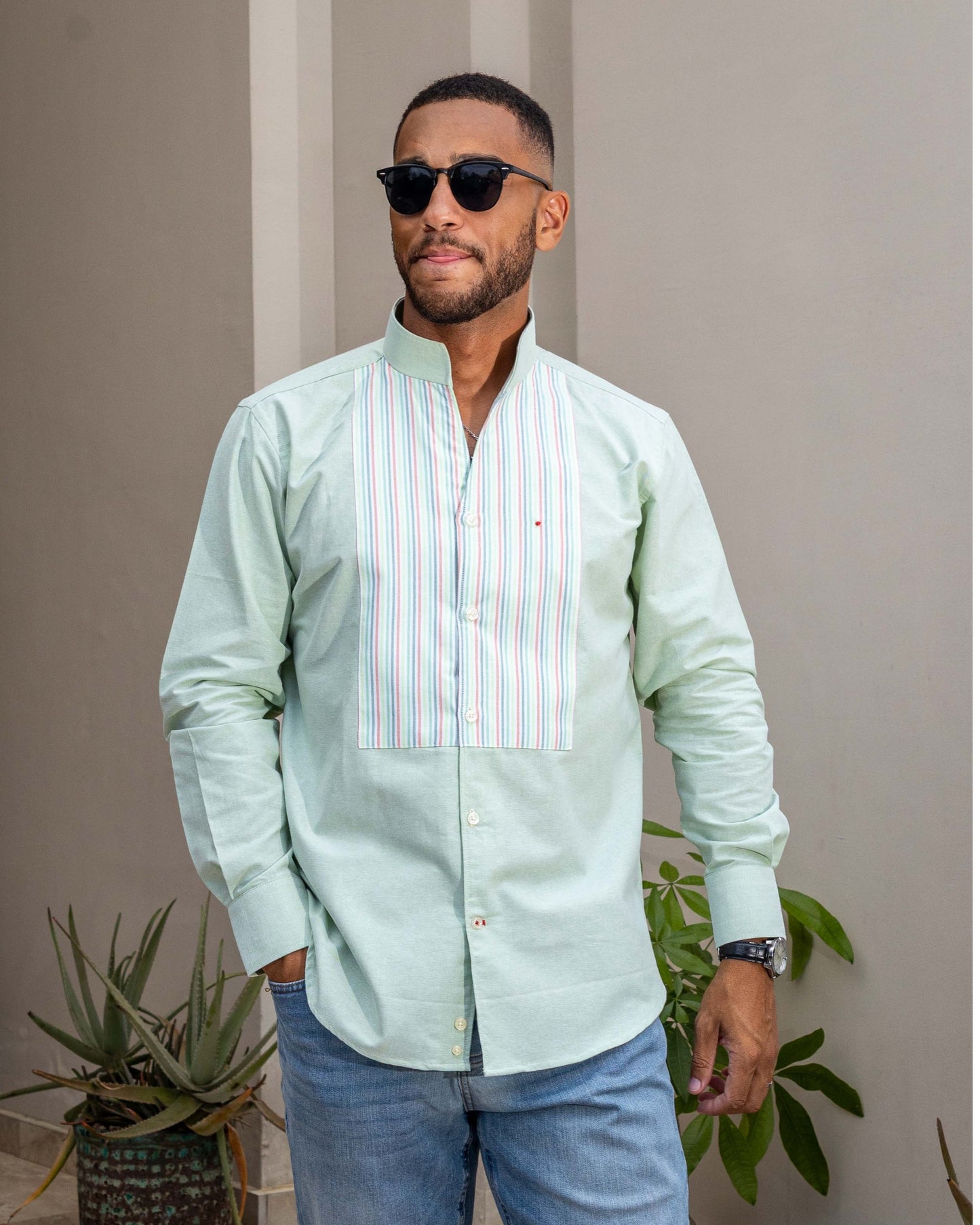 One piece a plastron
