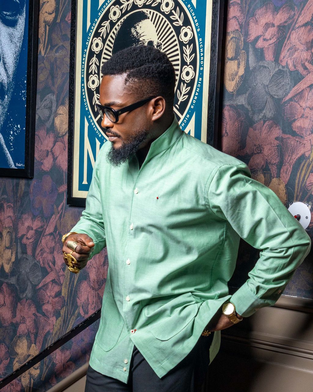 One piece collar X Amir